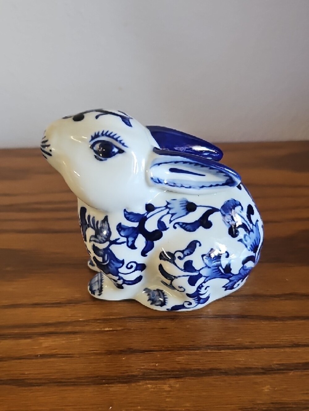 Blue and White Decorative Ceramic Bunny Tote 3 - Picture 3 of 8